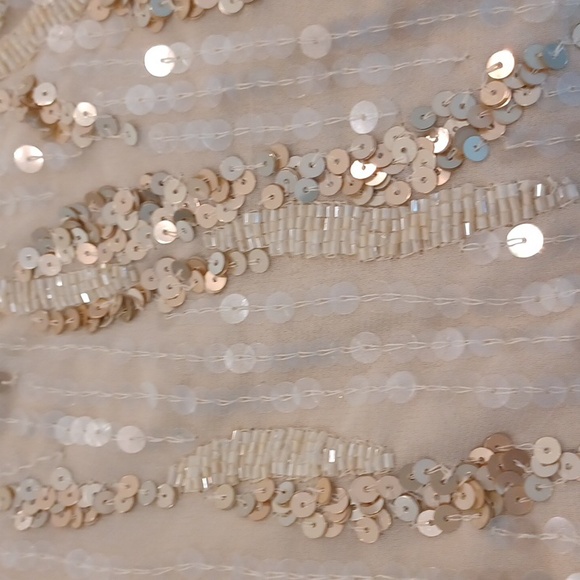 NWT Mac Duggal Sequined V Neck Short Flutter Sleeve Midi Dress SZ 2 in Oyster - Picture 9 of 16